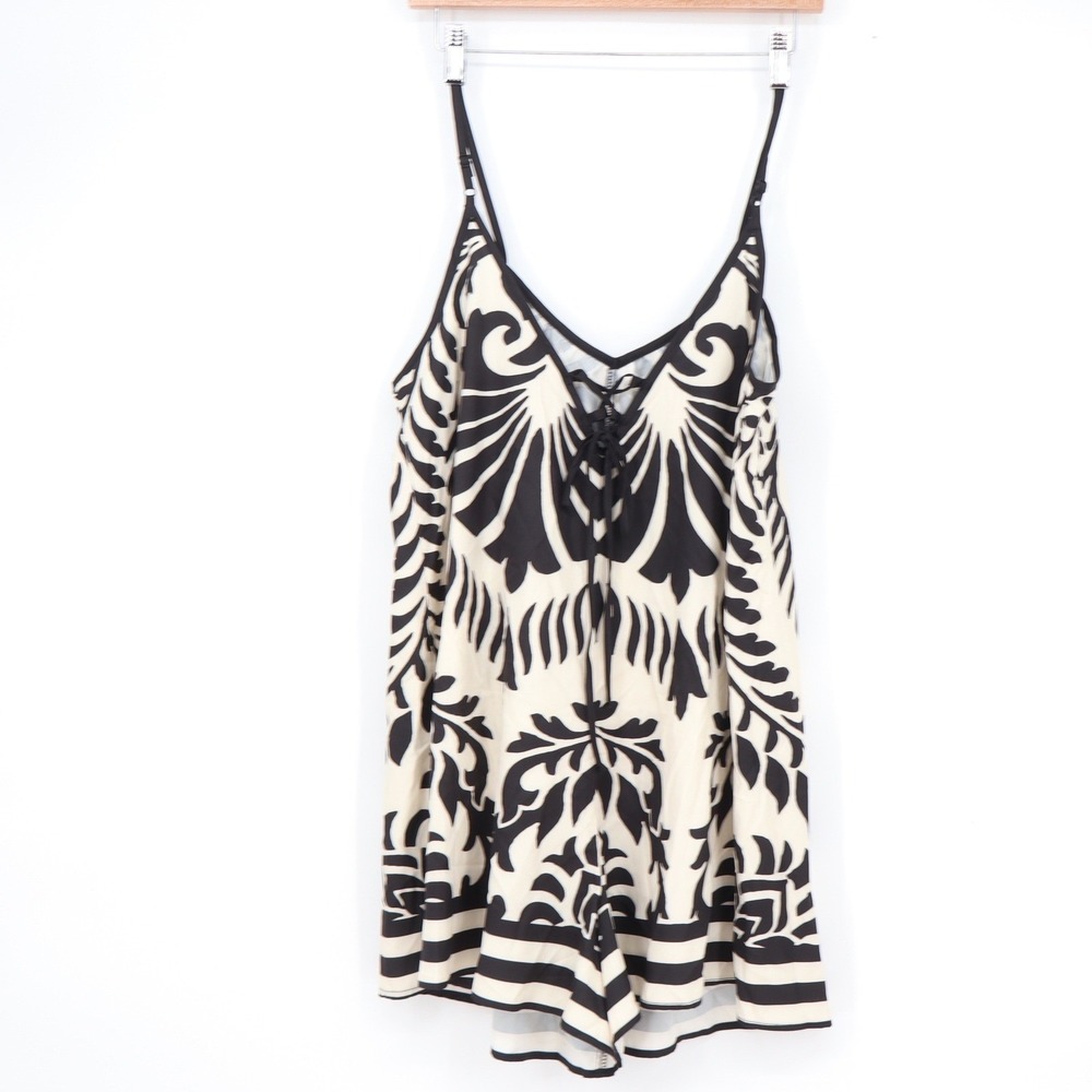 Nasty Gal Black Cream Damask Lace Up Romper Small - Picture 4 of 5